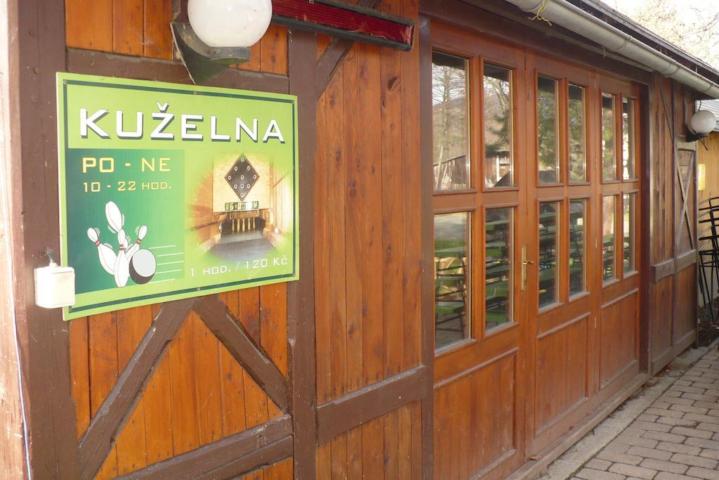 Hostinec Peterka Šumperk Exteriör bild